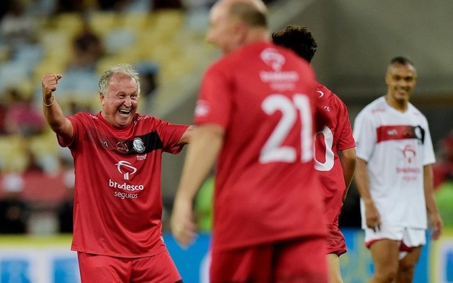 Zico durante o jogo das Estrelas