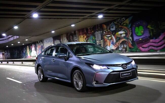 Toyota Corolla híbrido continua sendo o mais vendido da linha do sedã da marca japonesa no Brasil, conforme a fabricante
