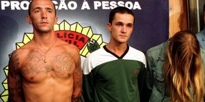 Irmãos Cravinhos postam foto lado a lado e recebem criticas