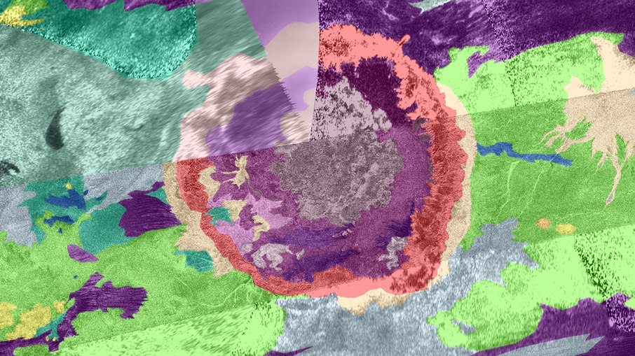 Mapa da cratera Menrva (região circular) elaborado a partir de dados de radar. Mapa da cratera Menrva (região circular) elaborado a partir de dados de radar.