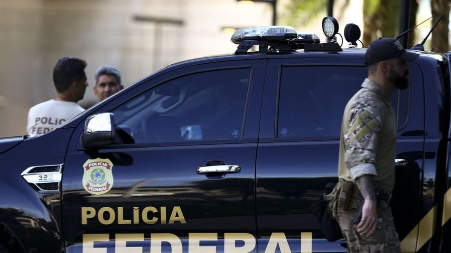 Agentes da Polícia Federal