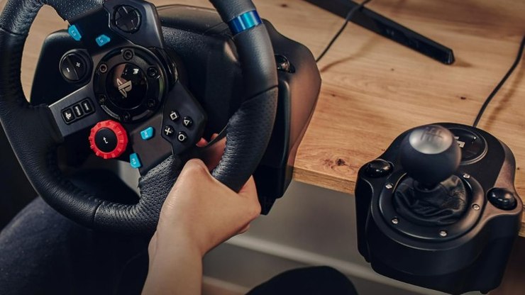 Kit completo de volante Logitech G29 bate menor preço do ano hoje
