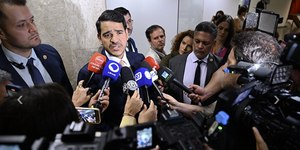 Jorge Messias defende equilíbrio entre os Poderes