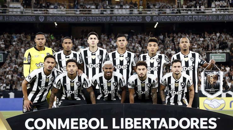 Botafogo recusou duas propostas da Premier League por destaque