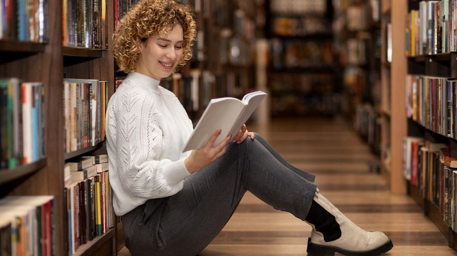 Livros estão pela metade do preço na Book Friday da Amazon