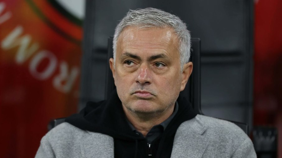 Técnico da Roma, Mourinho foi duramente criticado pelo ex-jogador Cassano