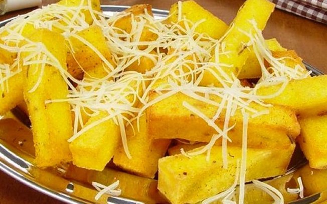 6 receitas de polenta frita, o petisco perfeito para curtir os jogos da Copa