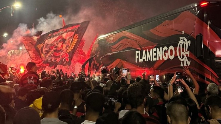 AeroFla para o Mundial é marcado por protestos contra Gerson
