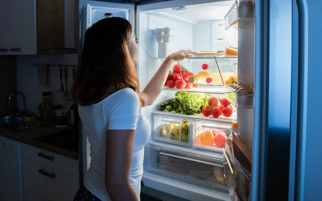 Descubra as causas da sensação de fome incessante