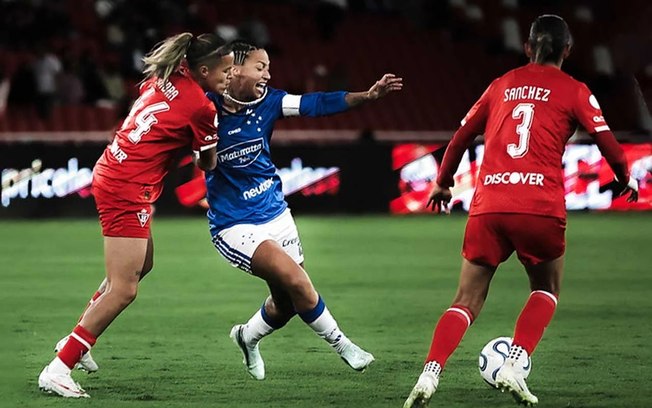 Cruzeiro e LDU estrearam nesta sexta-feira (16), na Libertadores Feminina 