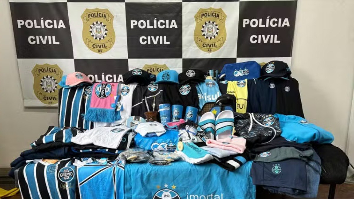 Produtos saqueados em loja da Arena do Grêmio