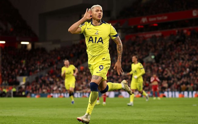 Felipe Melo cravou que Richarlison vai defender o Vasco