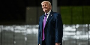 Trump diz que Israel e Líbano negociam cessar-fogo nesta quinta