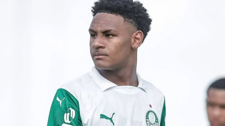 Eduardo Conceição se destaca na base do Palmeiras Eduardo Conceição se destaca na base do Palmeiras