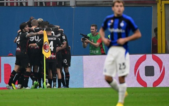 Rafael Leão dá show, e Milan vence a Inter de Milão no clássico pelo Italiano
