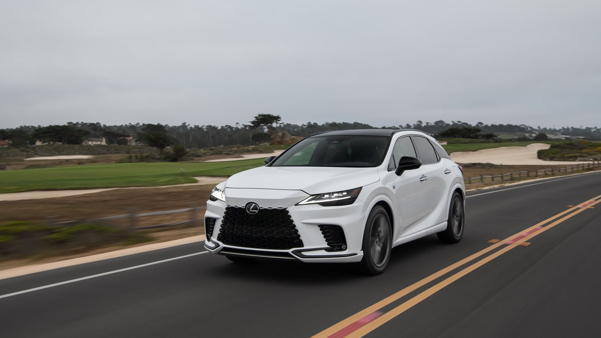 Lexus RX 500H é um RAV4 que custa um Corolla Cross a mais