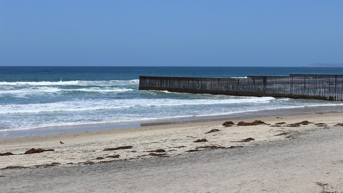 Fronteira EUA-México em Tijuana