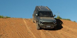 Jetour T2 4x4 chega por R$ 340 mil com "potência polêmica"