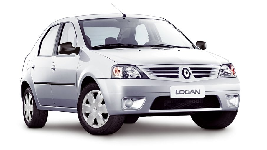 Por até R$ 25 mil, o sedan da Renault pode ser encontrado com motores 1.0 e 16 com 8 e 16v.