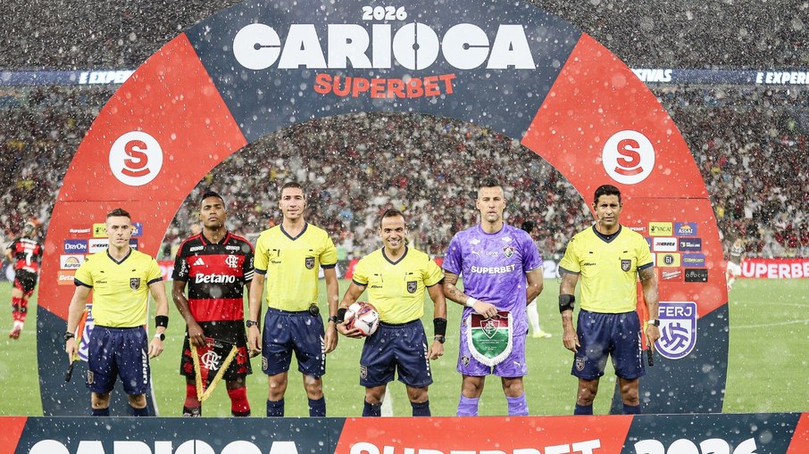 As fortes chuvas marcaram o clássico entre Fluminense e Flamengo