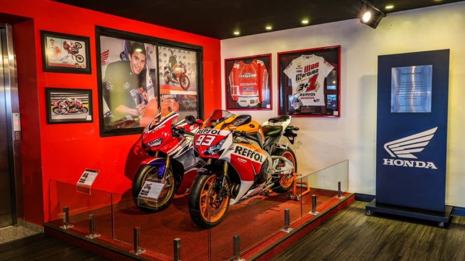 O Museu Honda Fan Club conta com 68 motocicletas em exposição, desde as clássicas até as mais modernas da marca.