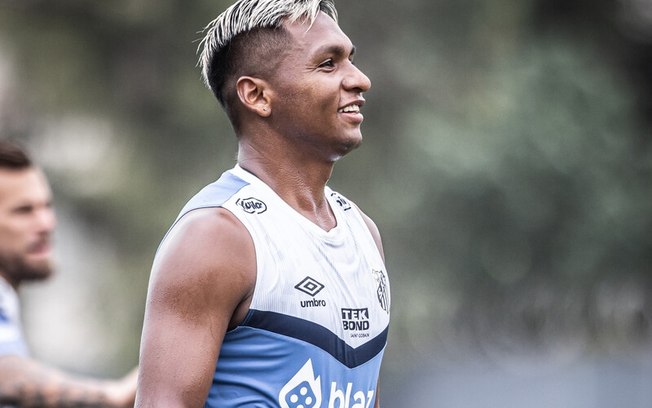 Morelos pode ganhar nova chance no Santos