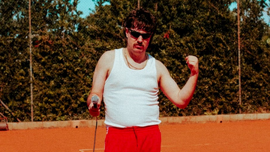 VINCES lança inédito EP 'Campeão em Falhar' com pop fluido e excêntrico  VINCES lança inédito EP 'Campeão em Falhar' com pop fluido e excêntrico