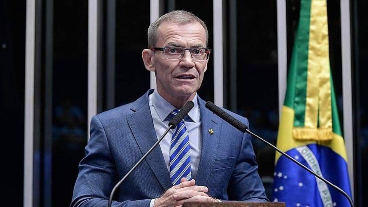 O senador Fabiano Contarato sofreu ofensas homofóbicas do promotor de Justiça Clóvis Barbosa Figueira
