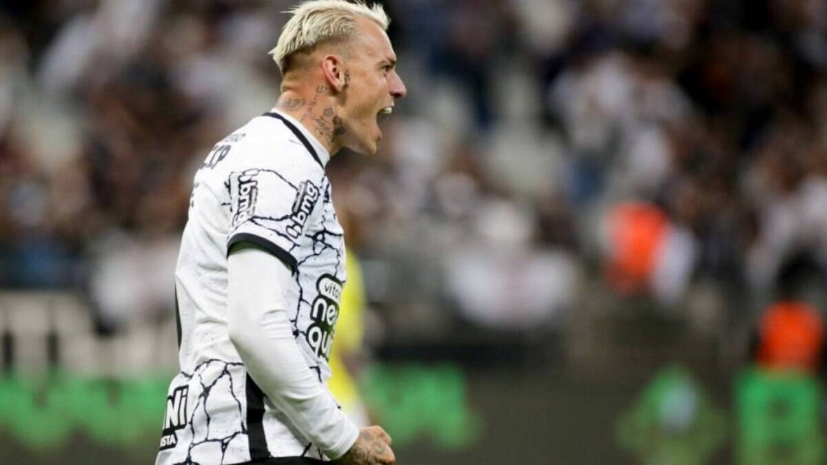 Corinthians: torcedores fazem pix pra Róger Guedes para evitar saída do  atacante