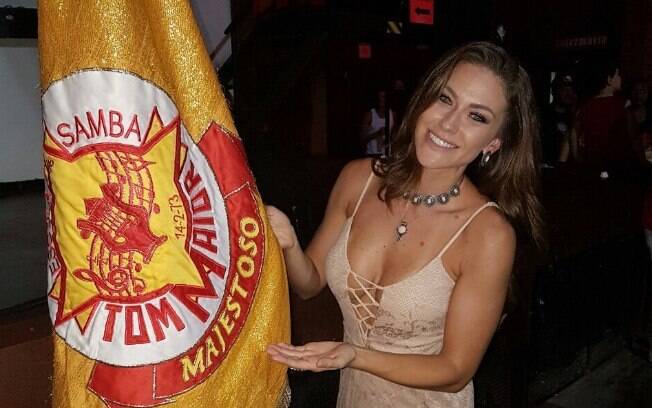 Renata Longaray em ensaio da Tom Maior em São Paulo