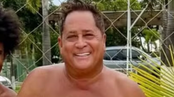 Leonardo mostra 'shape' em foto de sunga após internação