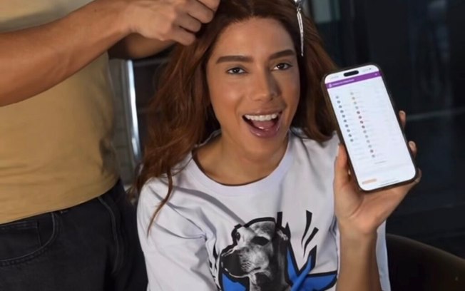Anitta usa Mapa Astral Personare e dá aula de Astrologia Anitta usa Mapa Astral Personare e dá aula de Astrologia