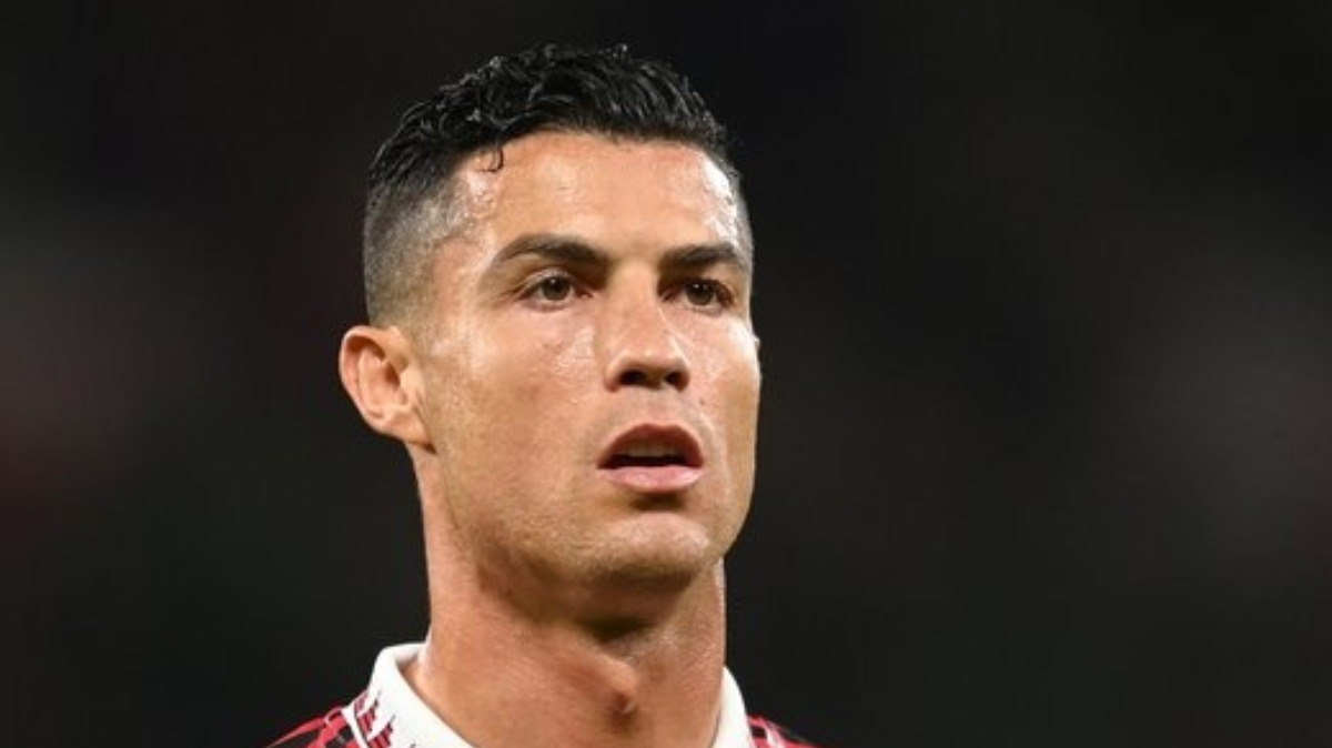 Ex-t%C3%A9cnico%20detona%20CR7%3A%20N%C3%A3o%20corria%20nem%20com%20a%20bola%20