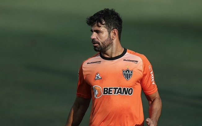 Botafogo anuncia a contratação de Diego Costa