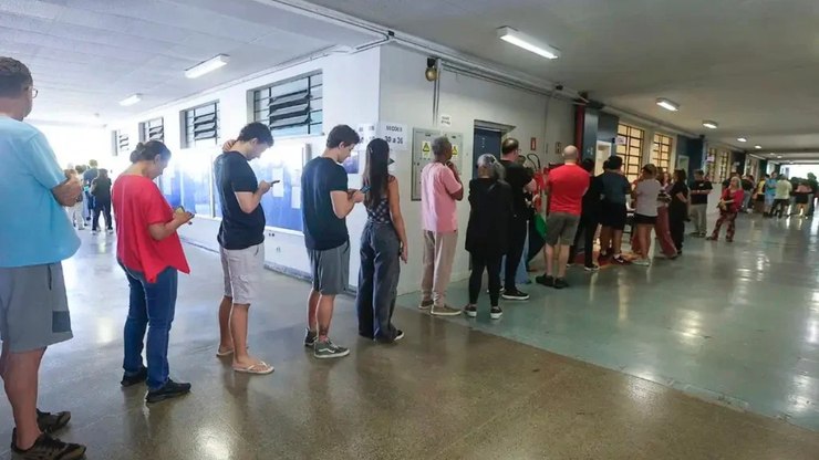 Eleitores morrem durante votação em três estados