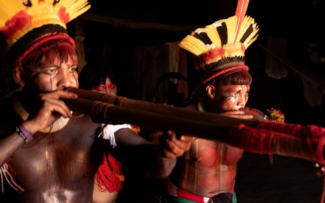 Ritual sagrado indígena no Xingu sufoca com crise climática