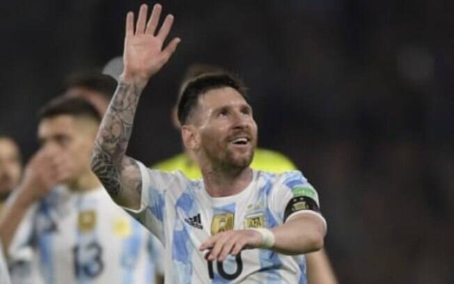 Messi é ovacionado em teatro na Argentina
