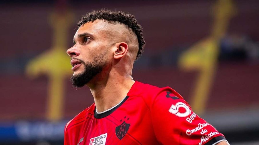 Dória marcou um bonito gol pelo Atlas Dória marcou um bonito gol pelo Atlas