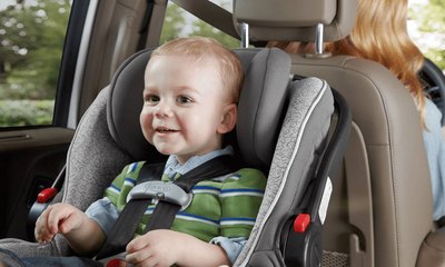 Cadeira de bebê: diferença entre evitar multa e salvar vidas