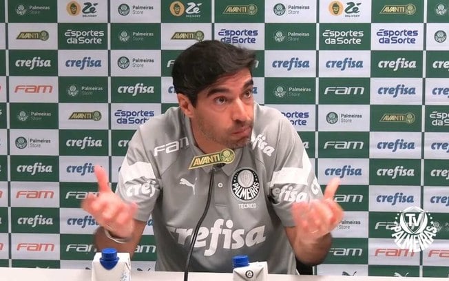 Abel Ferreira critica arbitragem brasileira