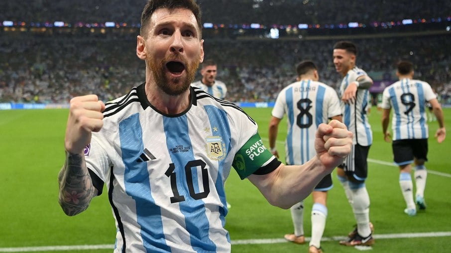 Messi abriu o placar para a Argentina contra o México