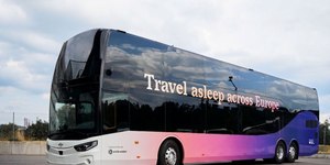 Primeiro ônibus-leito começa a operar na Europa
