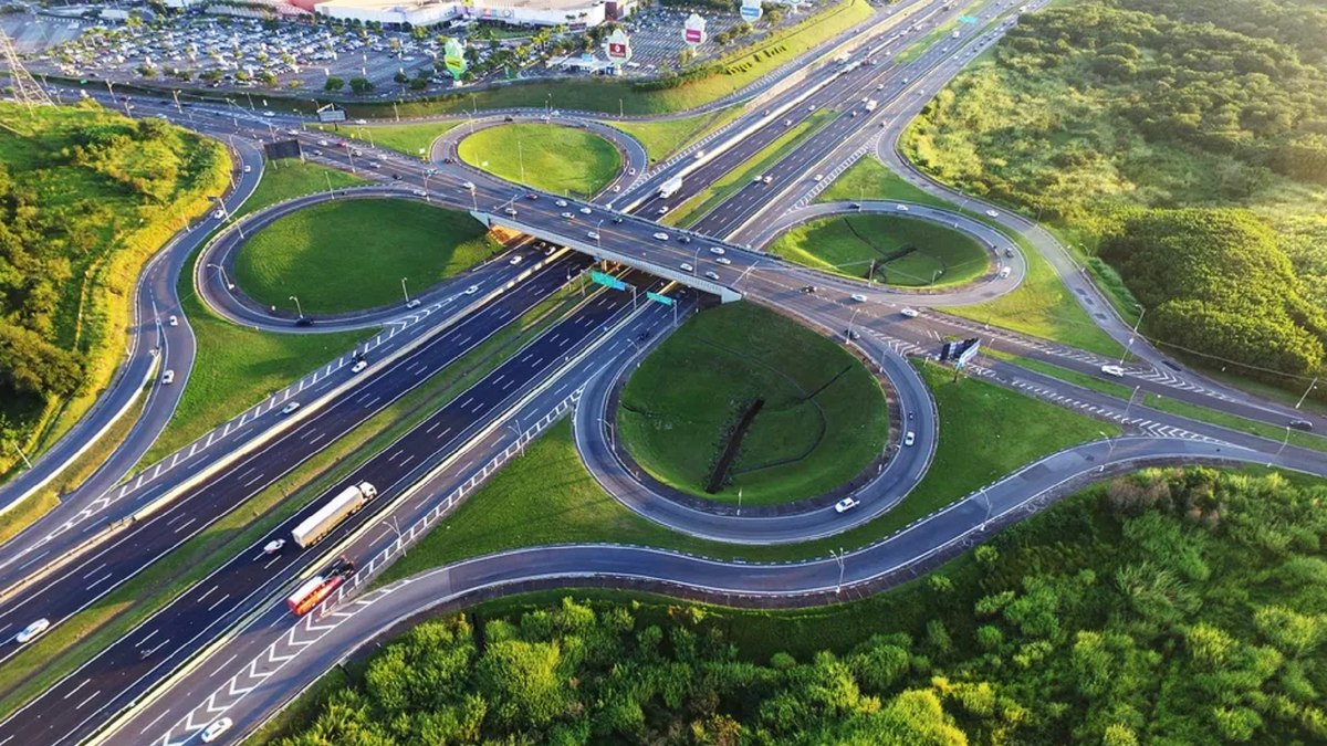 Rodovia Dom Pedro I terá alça de acesso interditada no km 137 Rodovia Dom Pedro I terá alça de acesso interditada no km 137