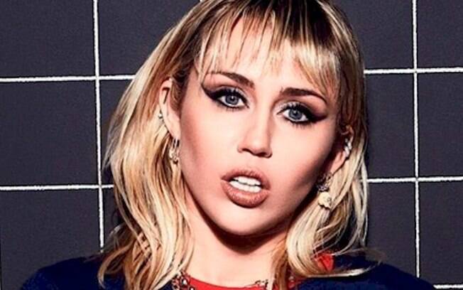 Miley Cyrus: confira a tracklist e a capa de seu novo álbum ao vivo “Attention”