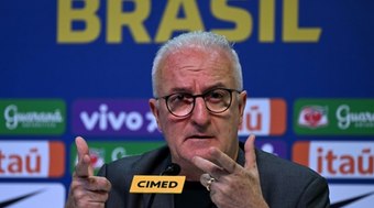 Dorival%20J%C3%BAnior%20comenta%20derrota%20de%20Vini%20Jr%20para%20Rodri%20na%20Bola%20de%20Ouro