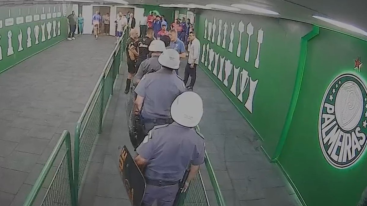 Tensão no túnel: polícia age após Palmeiras x Fortaleza e Autuori confronta árbitro