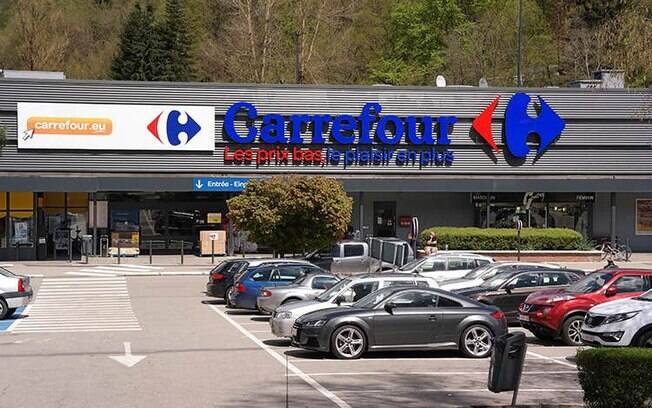 Carrefour instalará caixas para compra e venda de criptomoedas