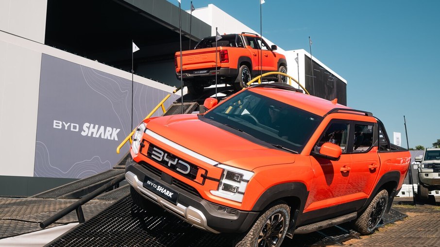 BYD Shark fez estreia europeia no Goodwood Festival of Speed com sistema híbrido DMO e proposta off-road BYD Shark fez estreia europeia no Goodwood Festival of Speed com sistema híbrido DMO e proposta off-road