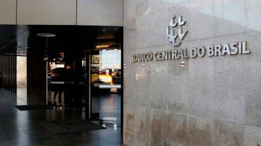 Banco Central estuda formas de reduzir fraudes em consignados