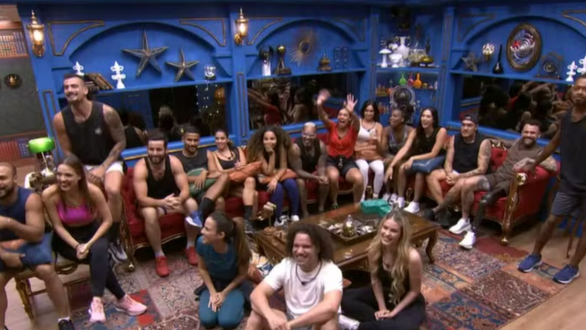 Raquele do BBB24 volta a vender doces e agita a web: 'Deu saudade!'